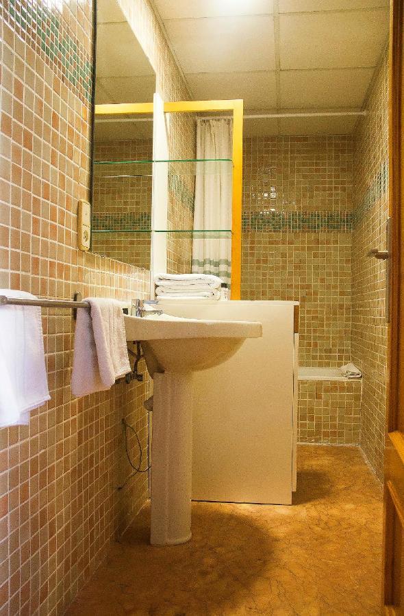 N28 Bed & Breakfast Xativa Bagian luar foto