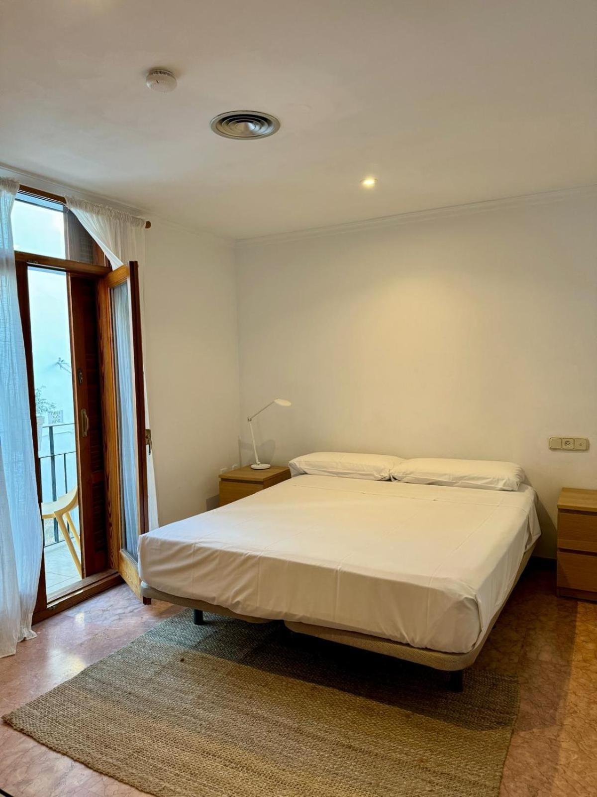 N28 Bed & Breakfast Xativa Bagian luar foto